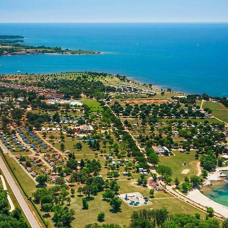 Happy Camp Mobile Homes In Camping Park Umag Karigador Exterior foto